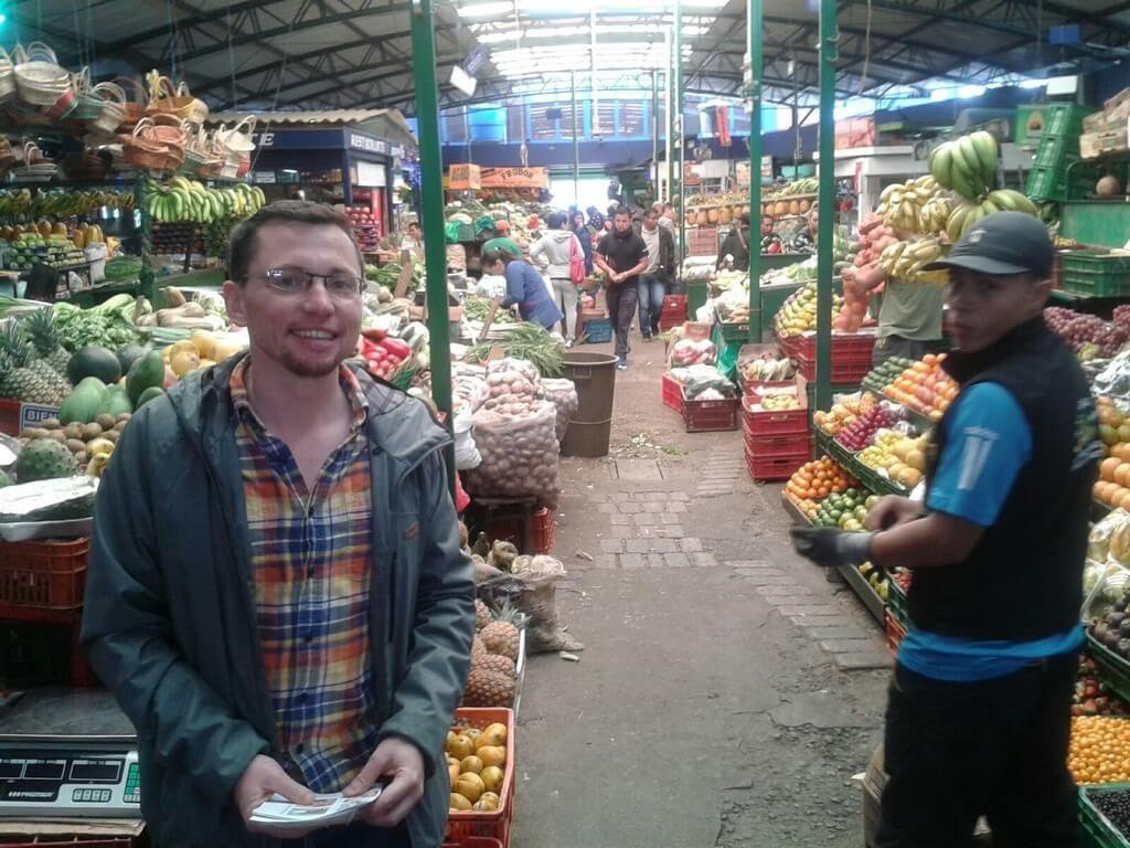 Spanish Student at paloquemao market
